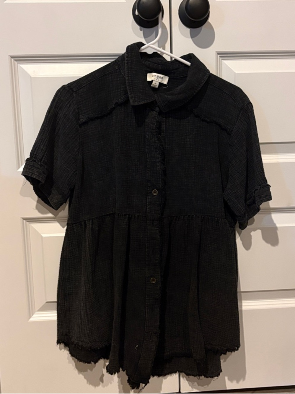 Umgee Black Short Sleeve Button-Front Peplum Blouse